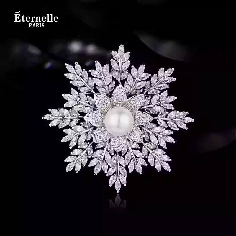Broche Flocon de Neige avec Perle - Éternelle Paris