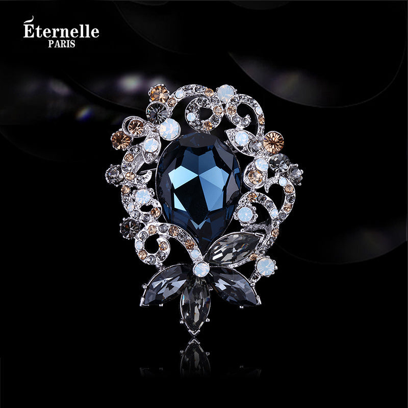 Broche Style Européen avec Cristaux - Éternelle Paris
