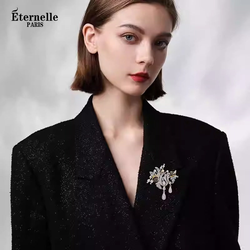 Broche Fleur en Perles et Cristaux - Éternelle Paris