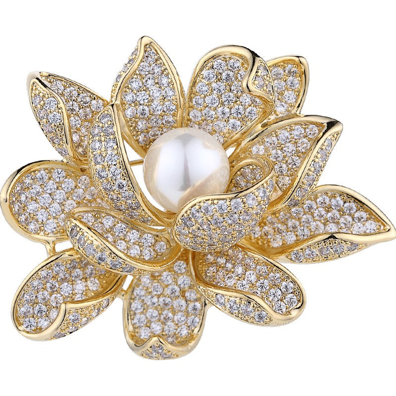 Broche Fleur Dorée Avec Perle - Éternelle Paris