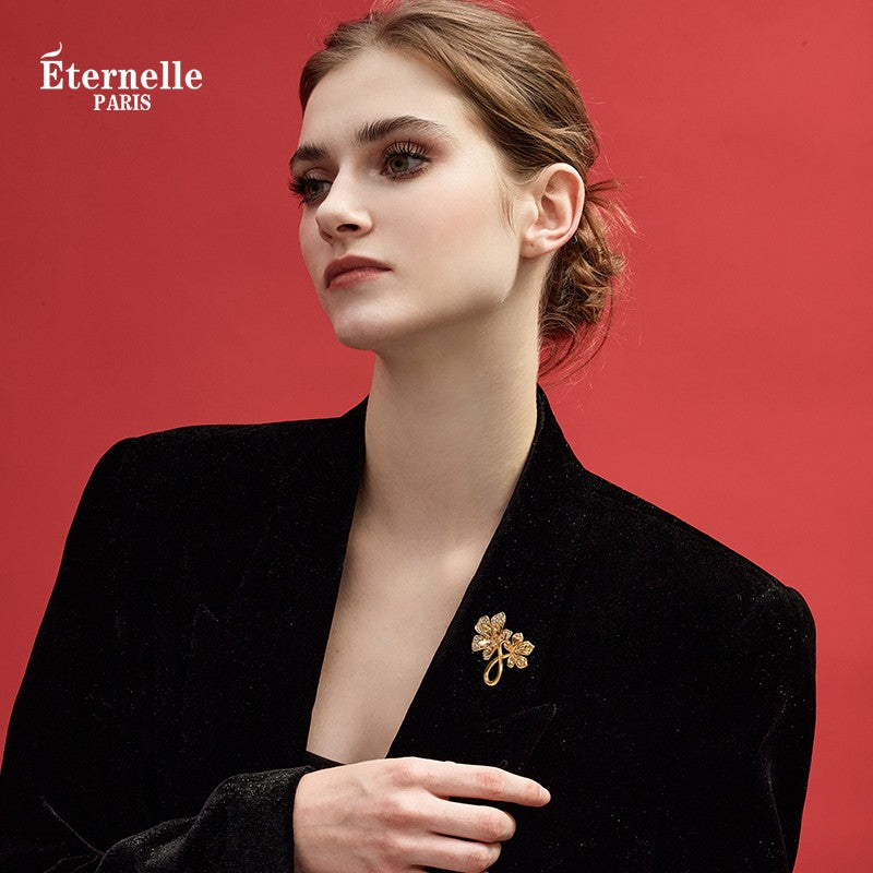 Broche Feuille D'érable en Cristal - Éternelle Paris