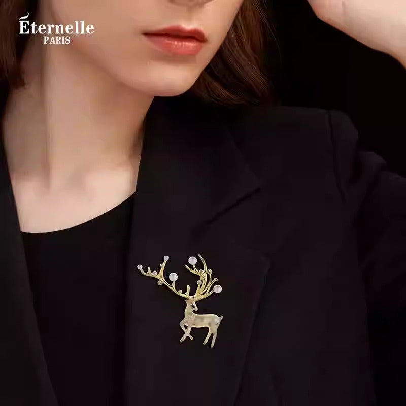 Broche Renne de Noël Élégante - Éternelle Paris