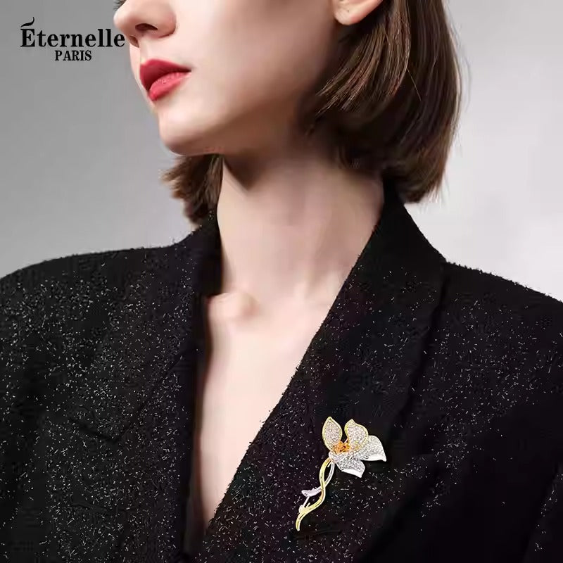 Broche en Fleur Dorée - Éternelle Paris